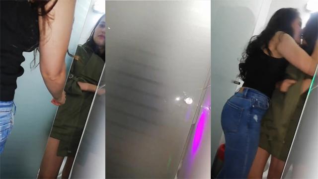 College girls ke beech washroom mein hua Lesbian Sex