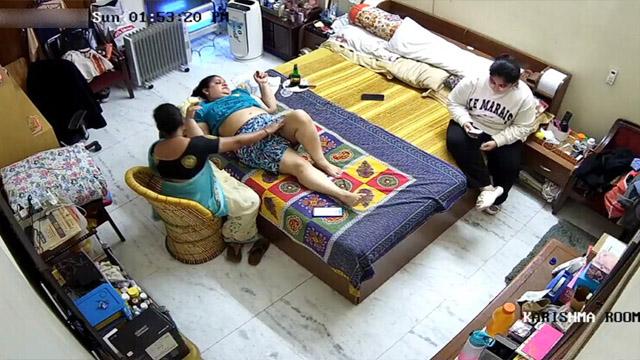 Desi Milf Dress Change CCTV Recorded Viral MMS