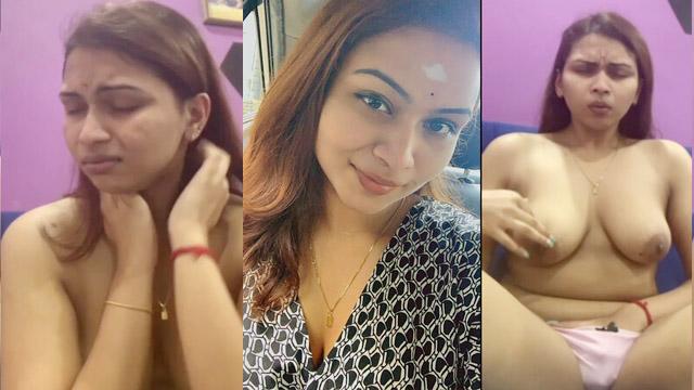 Malaysian Tamil Girl Nude Show To Lover HD